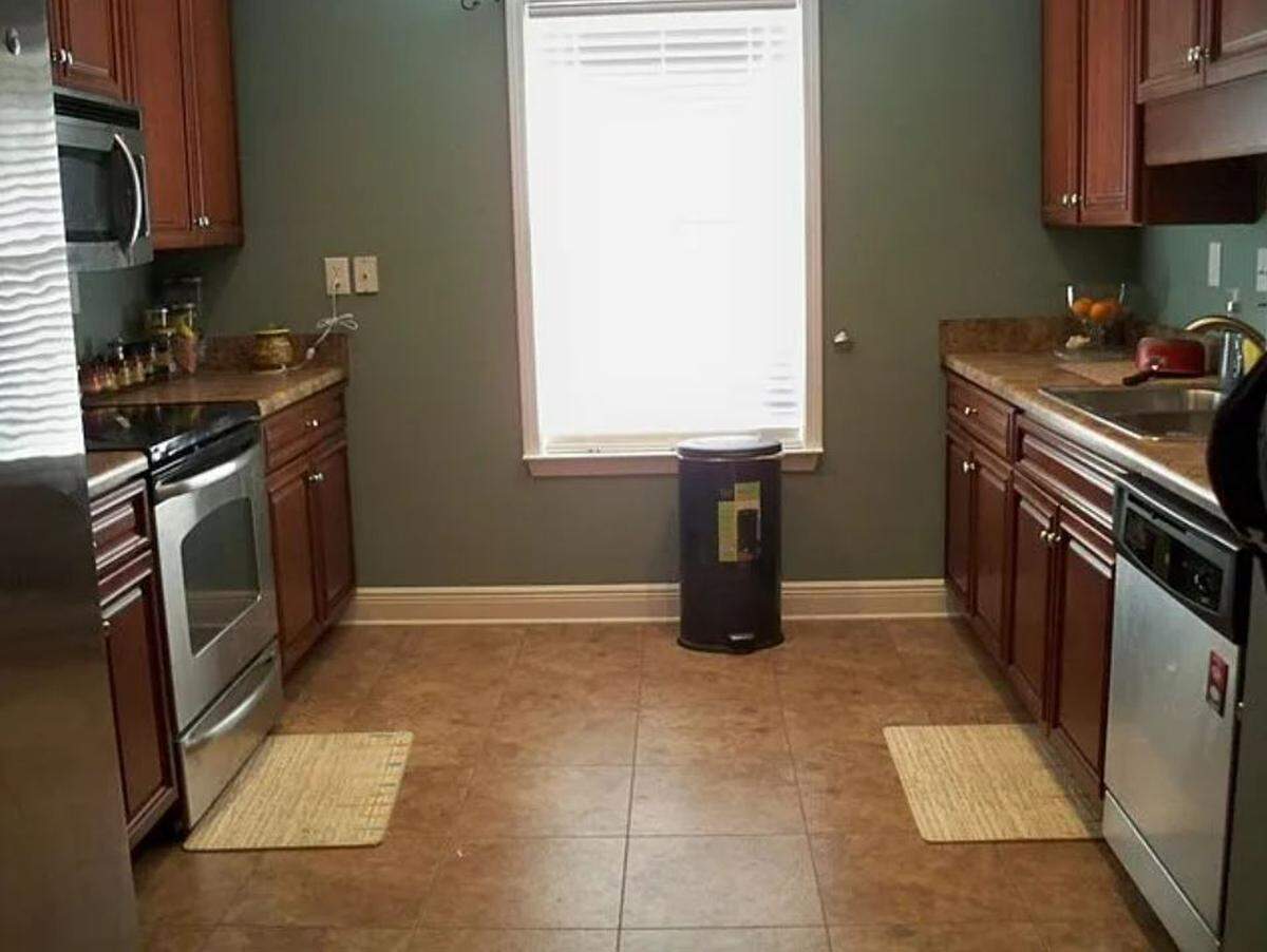 17364 Palm Ridge Dr. D’Iberville, MS 39540