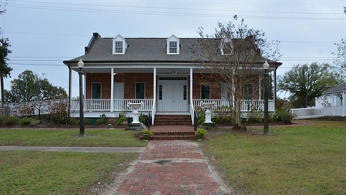 This antebellum home in Biloxi was built in 1843. How’d it survive hurricanes and war?