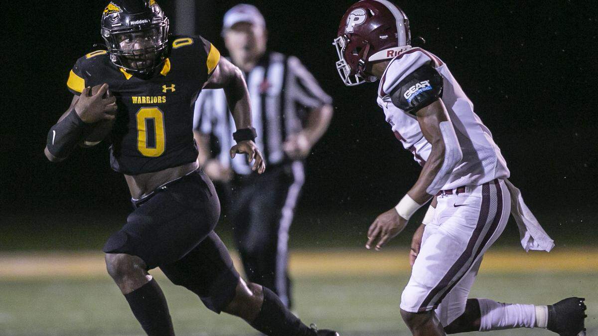 D’Iberville versus Picayune game at D’Iberville stadium on Friday, Sept. 17, 2021.