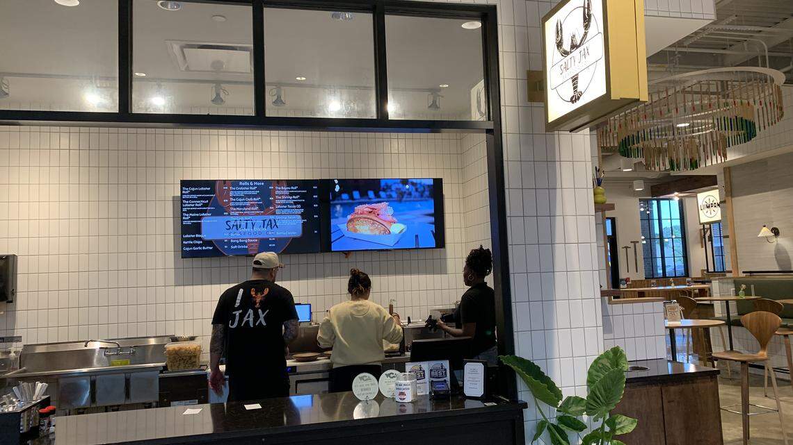 Lobster and shrimp rolls soon will be found at new Mississippi Coast location