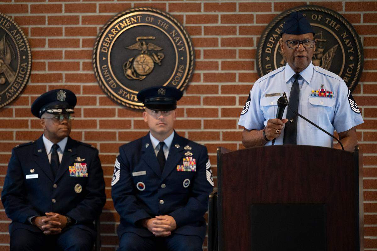 Master Sgt. Brian Lake speaks to the crowd during a ceremony at Biloxi National Cemetery on Monday, May 25, 2026.