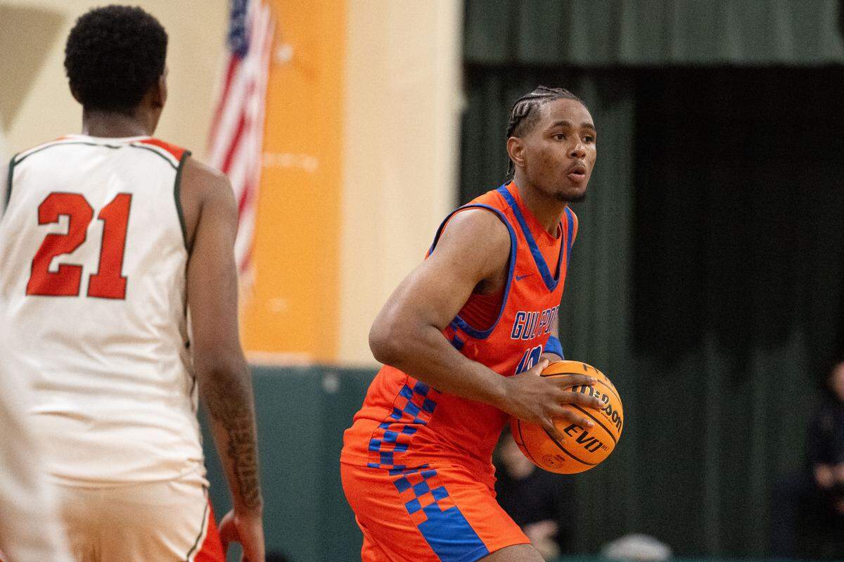 Gulfport's Morris Robertson (12) looks to pass the ball during a basketball game at West Harrison High School on Tuesday, Jan. 13, 2026.