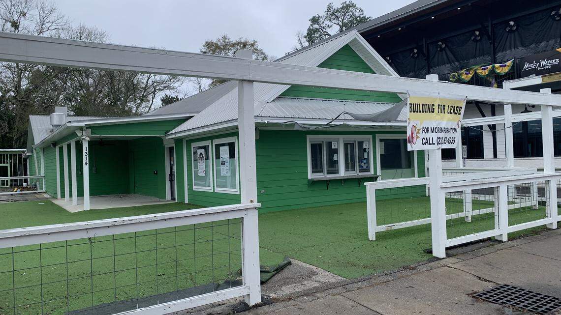 One downtown restaurant quietly closes in South MS, as several more open nearby
