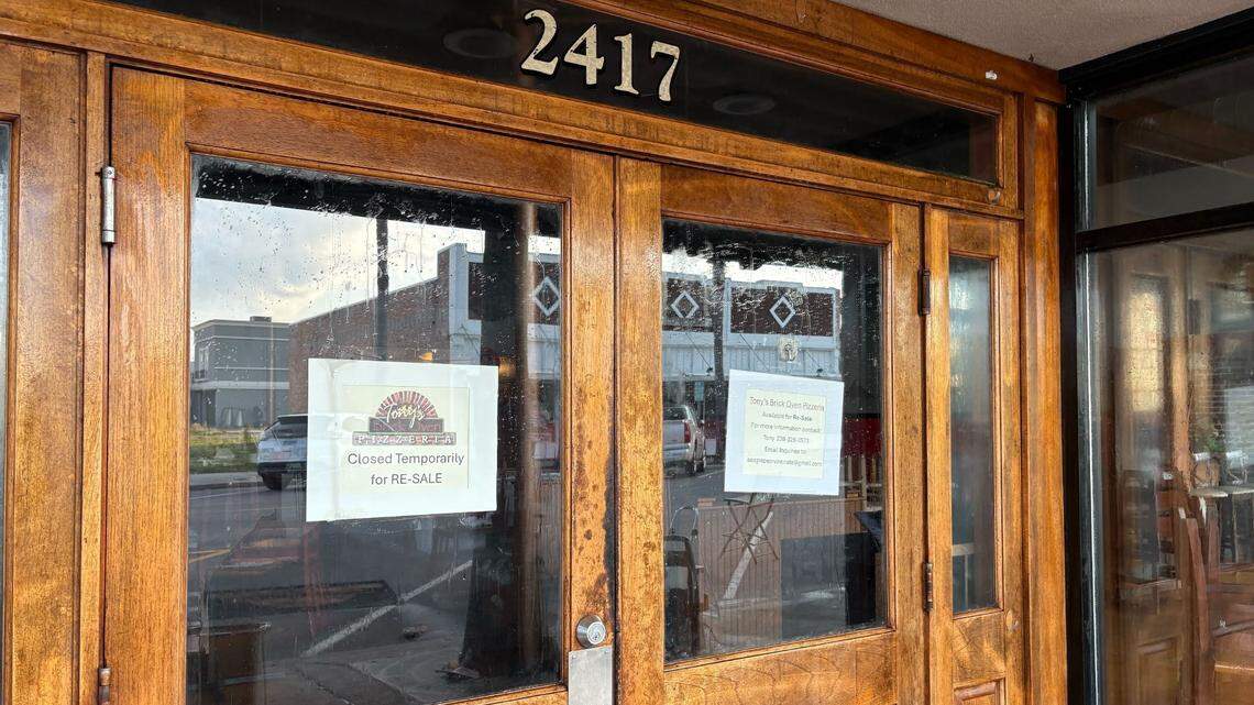 Popular Coast pizza joint, wine bar next door close suddenly. They could reopen soon
