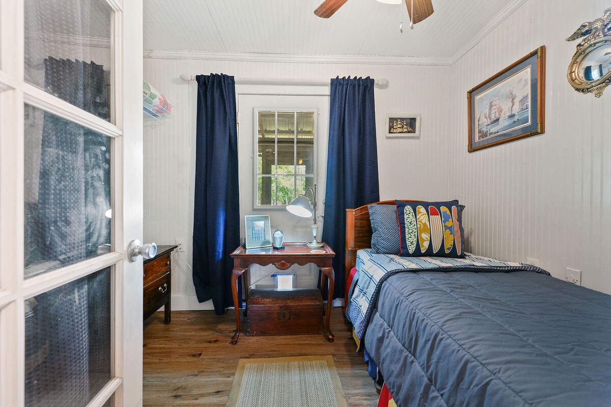 The downstairs bedroom at Breezy Porches in Waveland.