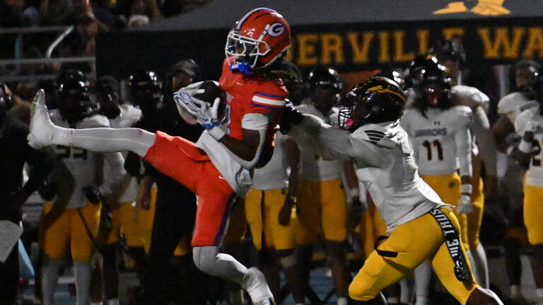 Gulfport outlasts D’Iberville in Coast’s regular-season game of the year