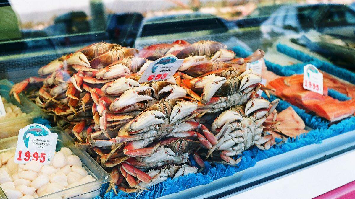 A new bill introduced Aug. 4 by U.S. Senators Roger Wicker, R-Miss., and Brian Schatz, D-Hawaii aims to expand the seafood industry in the U.S.