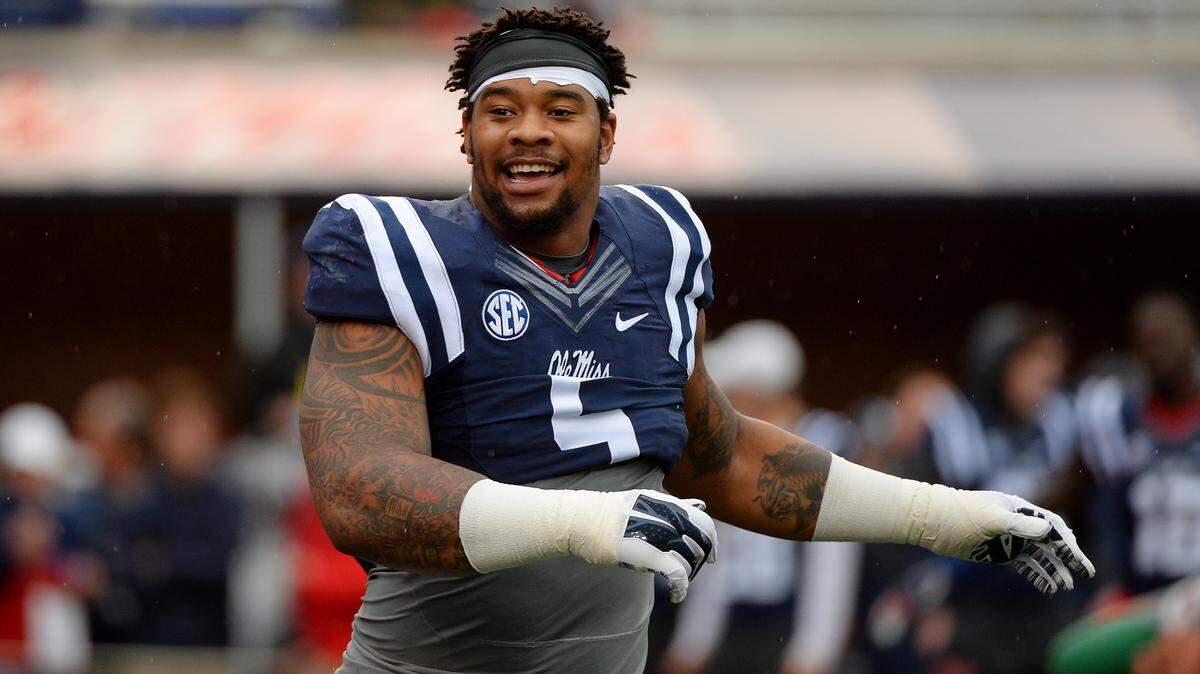 THOMAS GRANING/ASSOCIATED PRESS 
 Ole Miss defensive tackle Robert Nkemdiche (5) stretches before a game between Ole Miss and Arkansas in Oxford on Nov. 7.