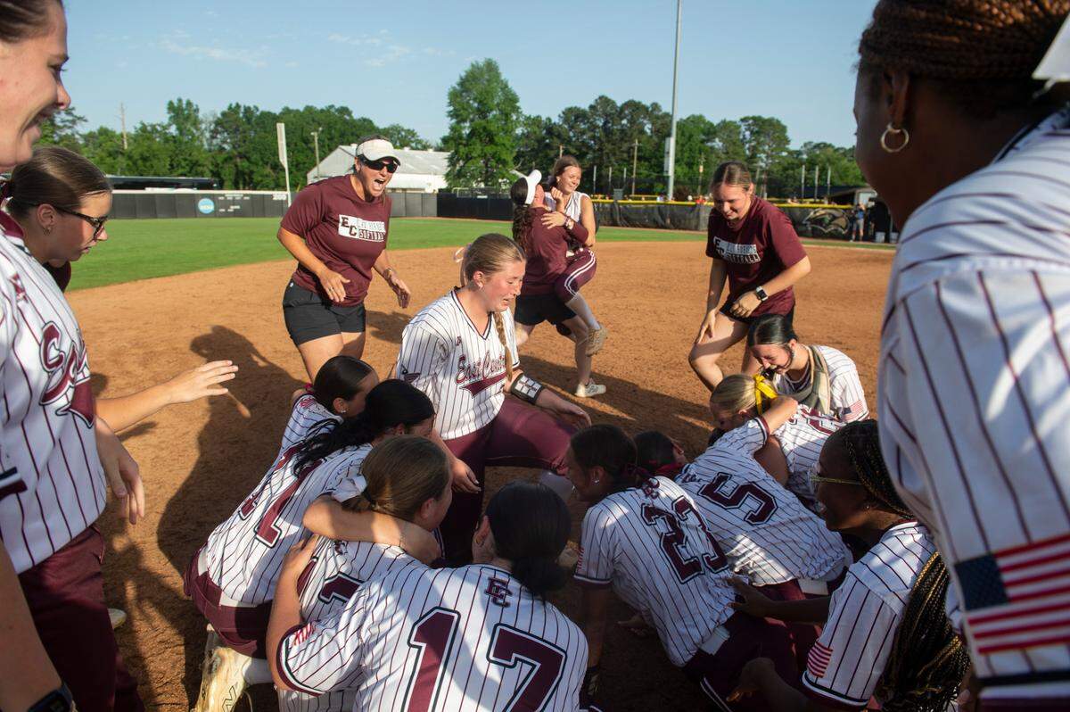 East Central celebrates after winning the MHSAA 5A Softball Championship at USM Softball Complex in Hattiesburg on Wednesday, May 14, 2025.