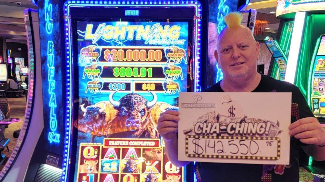 Two more jackpots hit at MS Coast casinos, with big winners on slot, video poker machines