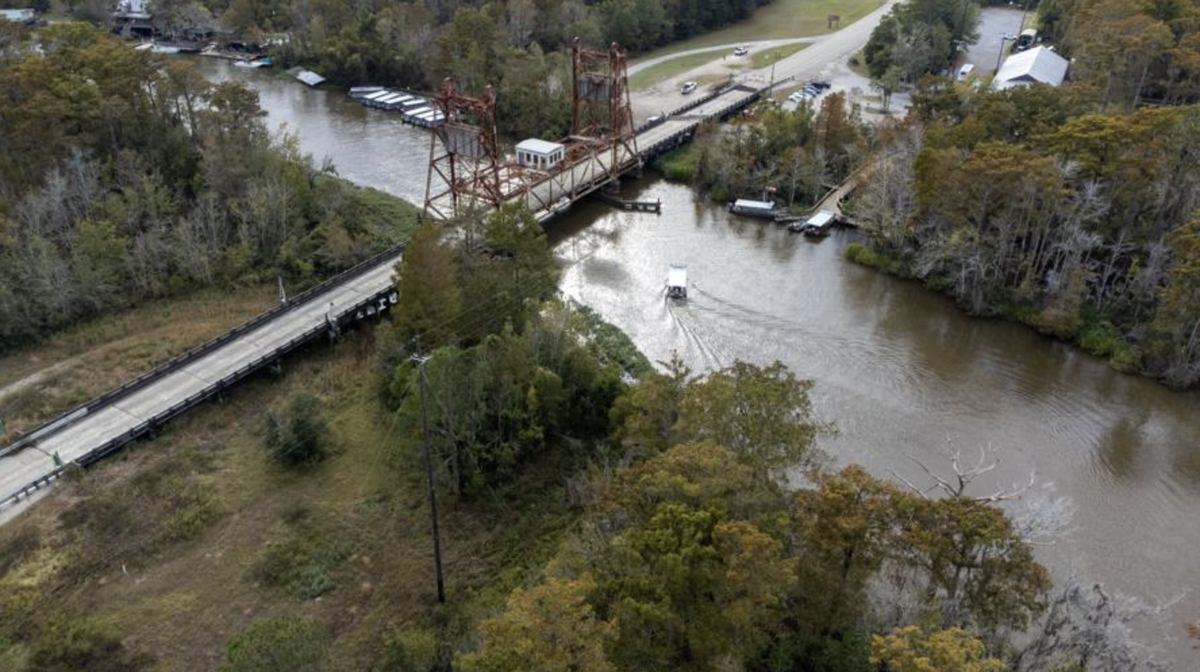 The West Pearl River bridge on U.S. Highway 90 that connects Louisiana and Mississippi has been closed for six months, east of Slidell, Wednesday, Nov. 16, 2022. (Staff Photo by David Grunfeld, NOLA.com | The Times-Picayune)