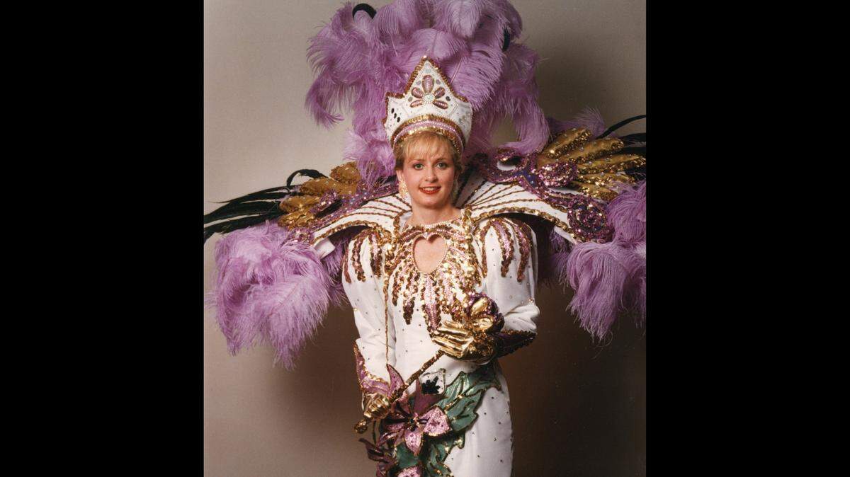 Hera Queen Amanda Collins Love 1992