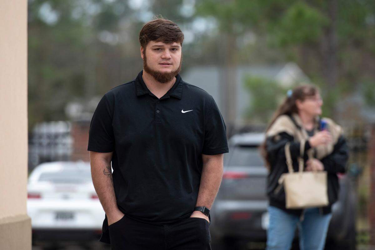 Jeremy Billings walks into municipal court in Waveland on Thursday, Dec. 19, 2024.