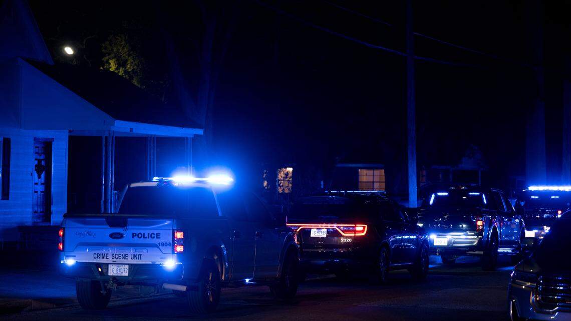 Man arrested in Biloxi standoff faces kidnapping and assault charges, police say