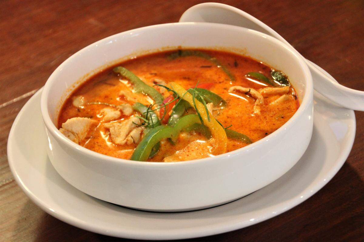 Basil’s Cafe features wonderful spicy curry.