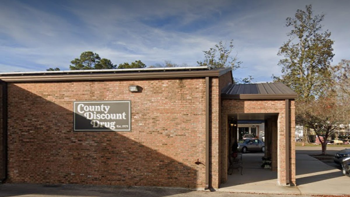 County Discount Drugs in Wiggins