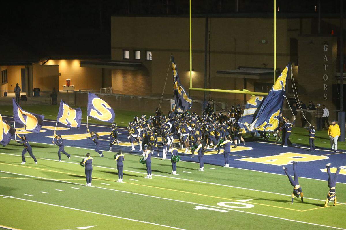 Gautier takes the field Friday, Nov. 22, 2024, against Wayne County in the Class 5A playoffs. The Gators defeated the War Eagles, 28-27.