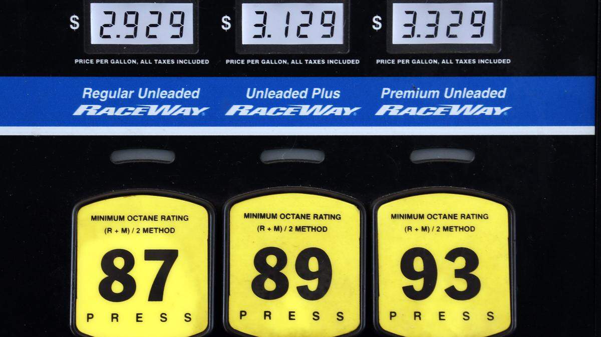 ASSOCIATED PRESS/2014 
 This Wednesday, Sept. 24, 2014 photo shows gas prices of nearly $3 in Mississippi. On Tuesday South Mississippi had one of the lowest average prices in the country at $1.88, which is .94 cents a gallon below what drivers were paying at this time last year.