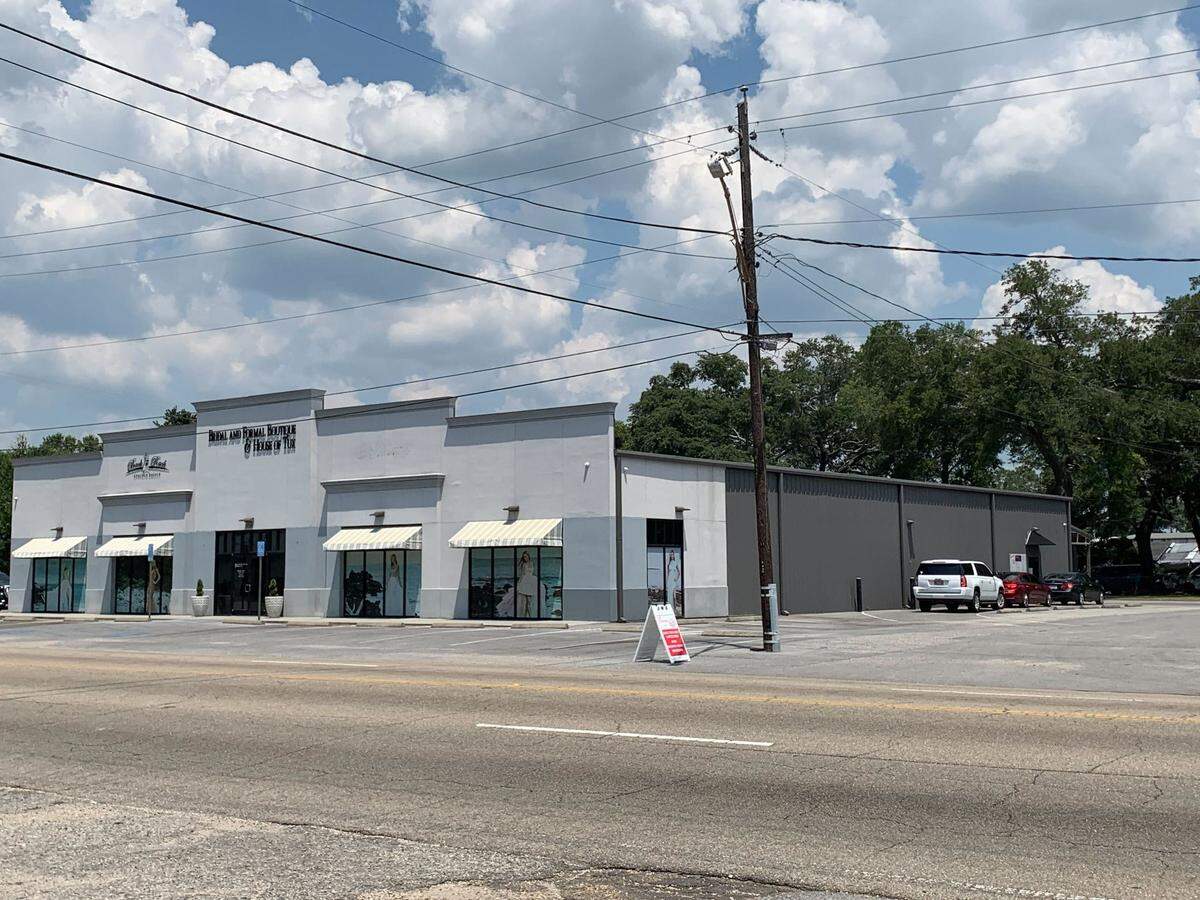 The Chicken on Pass is located at the Bridal and Formal Boutique House of Tux building at 1720 Pass Rd. in Gulfport, MS.