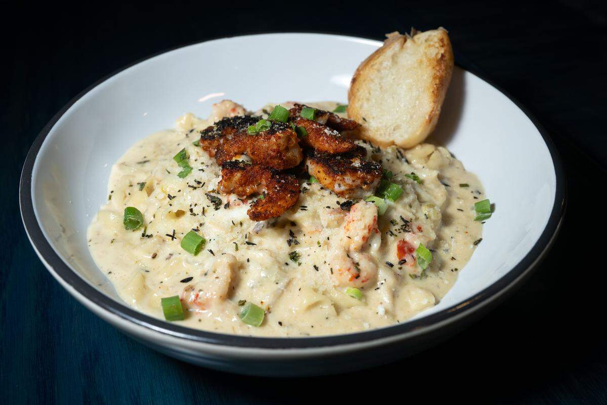 The Bayou shrimp Alfredo at Boonies on the Bayou on Friday, Dec. 5, 2025.