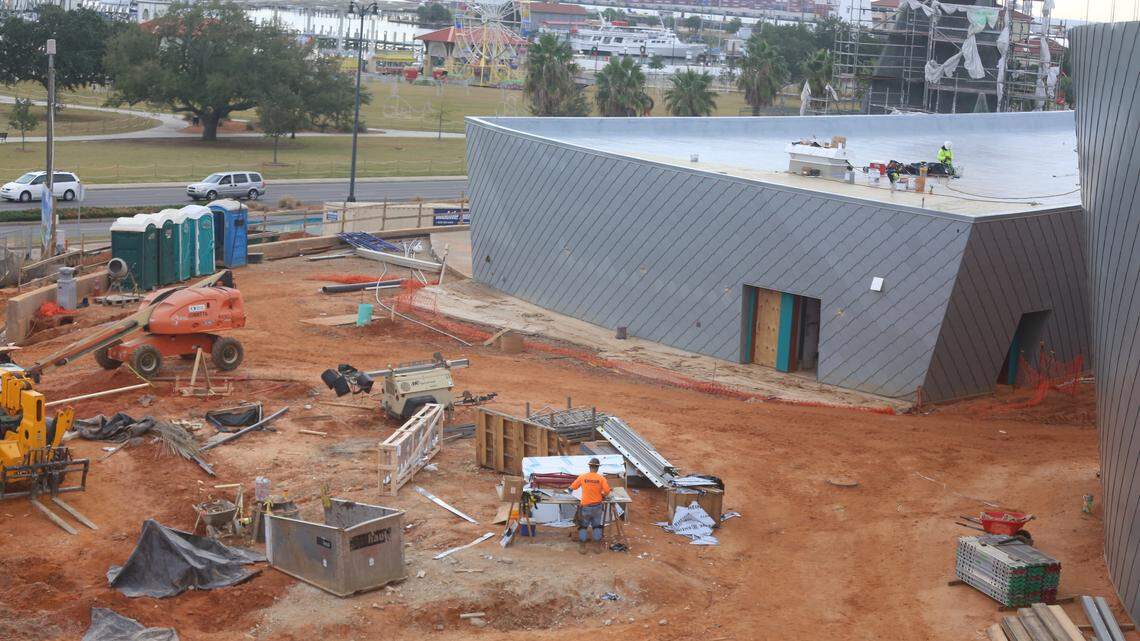 Readers views: aquarium prices + impeachment