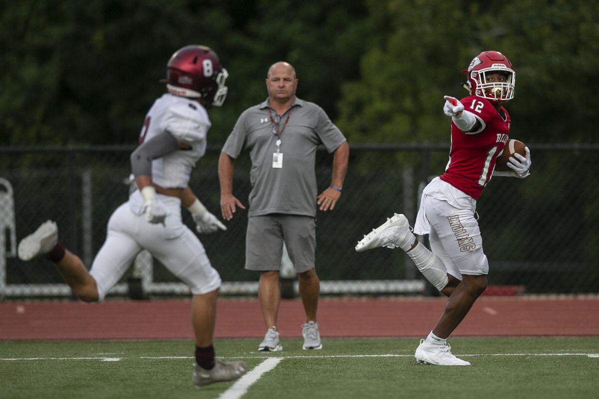 Biloxi’s Duran Parish, right, outpaces East Central’s Carson Ryder as he makes his way to the endzone for a touchdown during the Biloxi versus East Central game at Biloxi High School on Friday, Aug. 27, 2021.