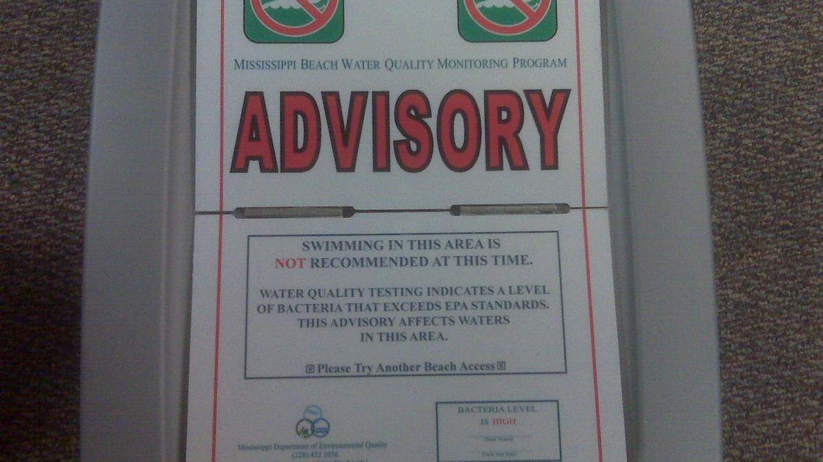 COURTESY MDEQ 
 An example of the signs displayed at locations under beach advisory.