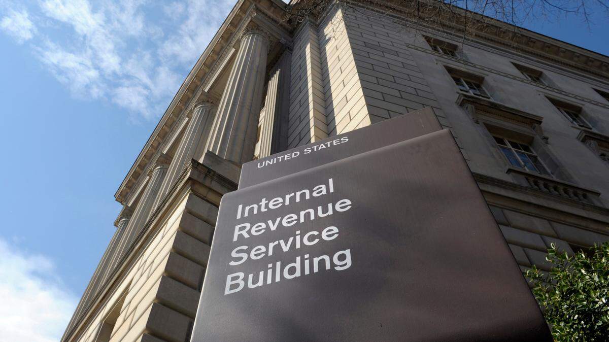 A coastal Georgia man has pleaded guilty to federal charges after he’s accused of threatening to blow up an IRS office in New York, prosecutors say. (AP Photo/Susan Walsh, File)
