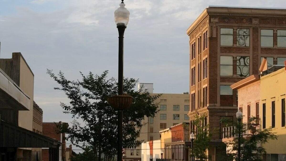 Vicksburg, Mississippi is one of Smithsonian Magazine’s top 15 small towns to visit in 2025.