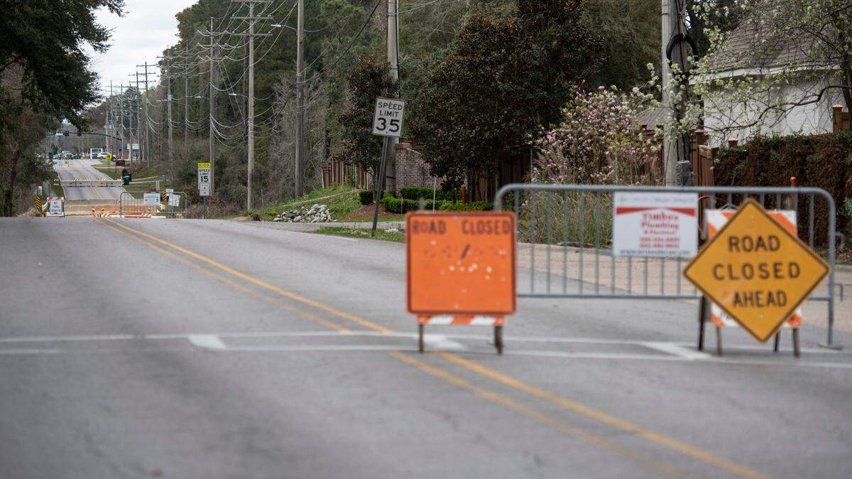 Hanshaw Road in Ocean Springs on Monday, March 10, 2025. The road is closed between Cabildo Place Avenue and Old Spanish Trail.