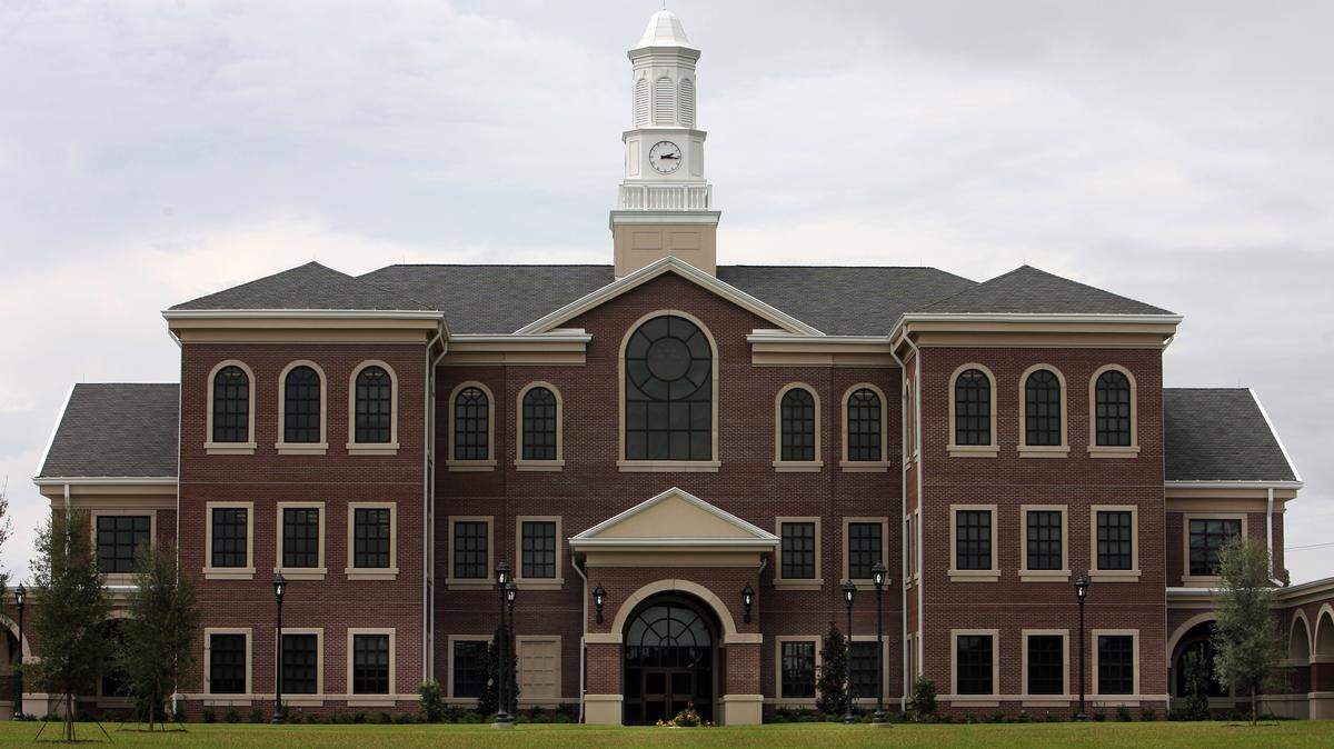 The new William Carey University campus at Tradition.