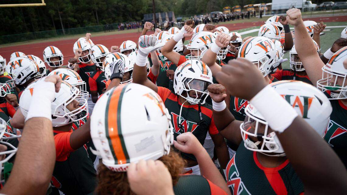 South MS high school football scoreboard: Wild night in 4-7A and a 5OT game with 6 points