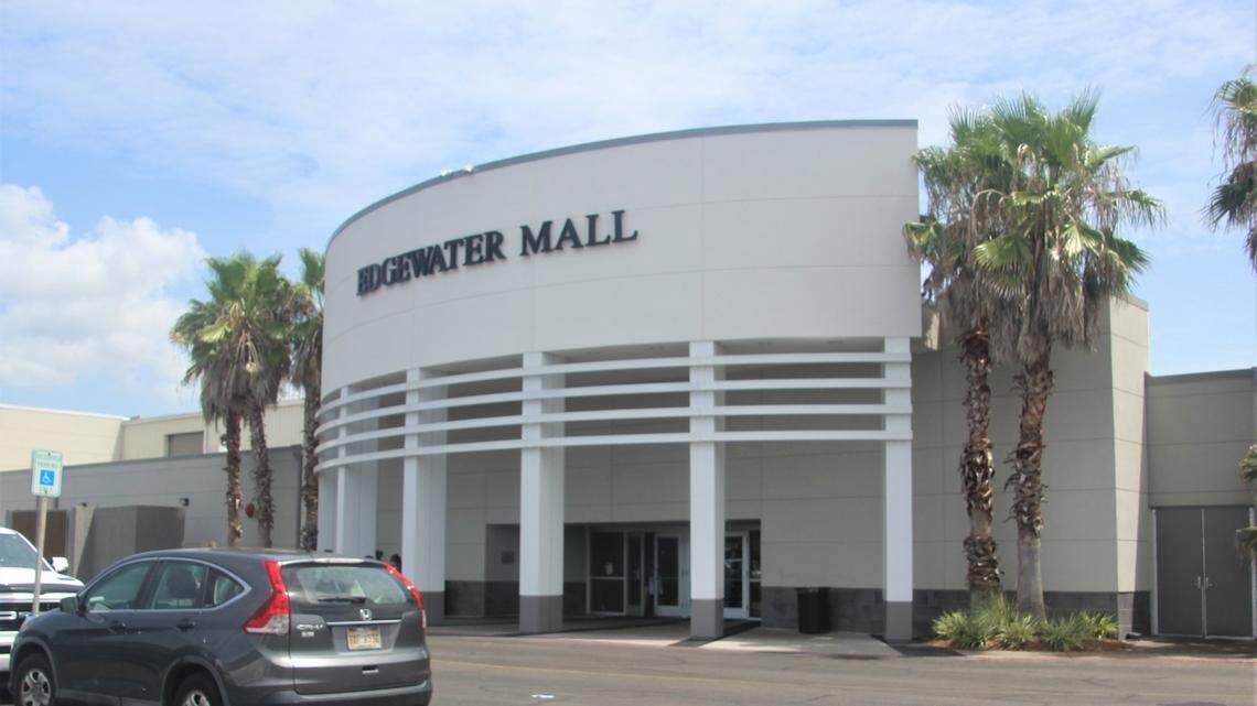 A new sushi restaurant is coming to Edgewater Mall.