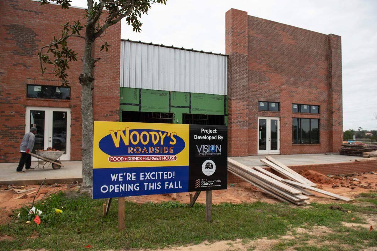 A new Woody’s Roadside Grill is under construction on Cowan Road in Gulfport on Wednesday, Jan. 5, 2022.