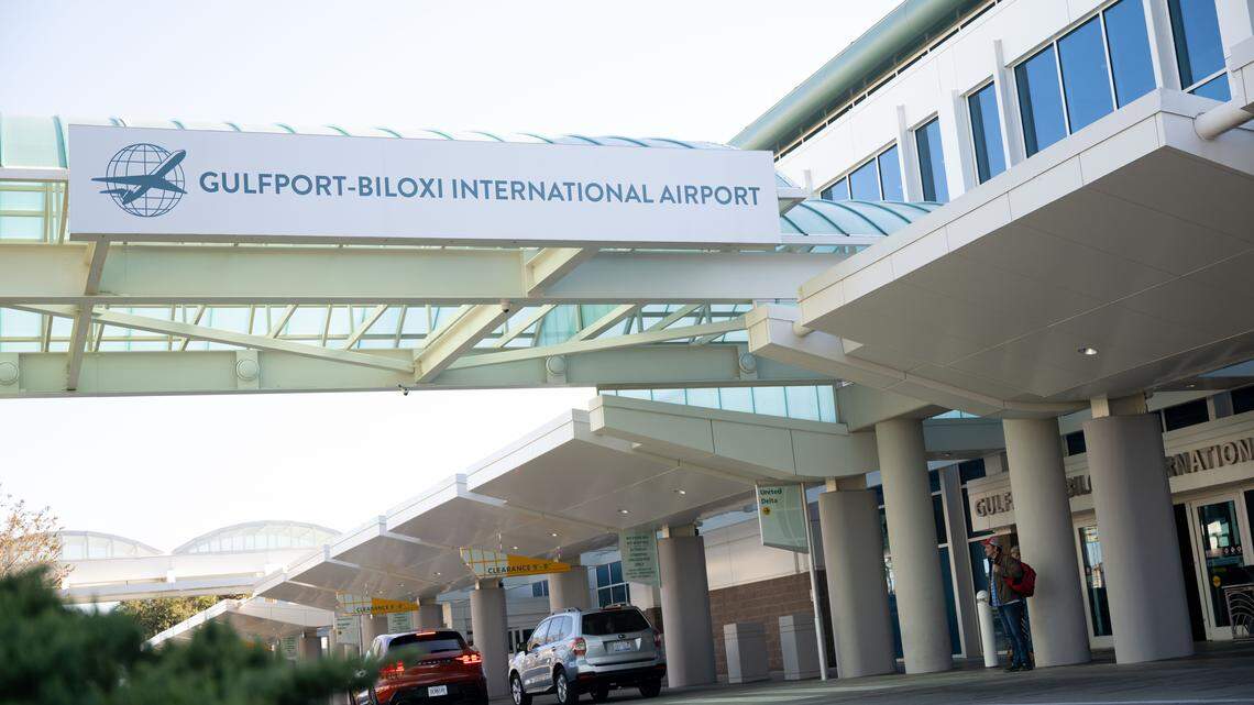 With flight cancellations, delays across the nation, how are things in South MS?