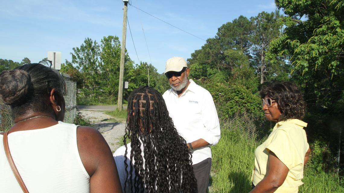 They’re fighting a controversial road in Gulfport. Here's what to know