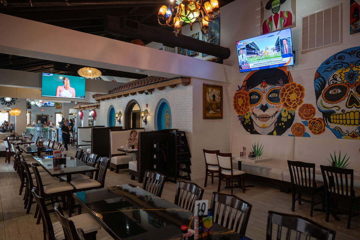 Los Tres Amigos in Gulfport reopened after 10 years on Wednesday.