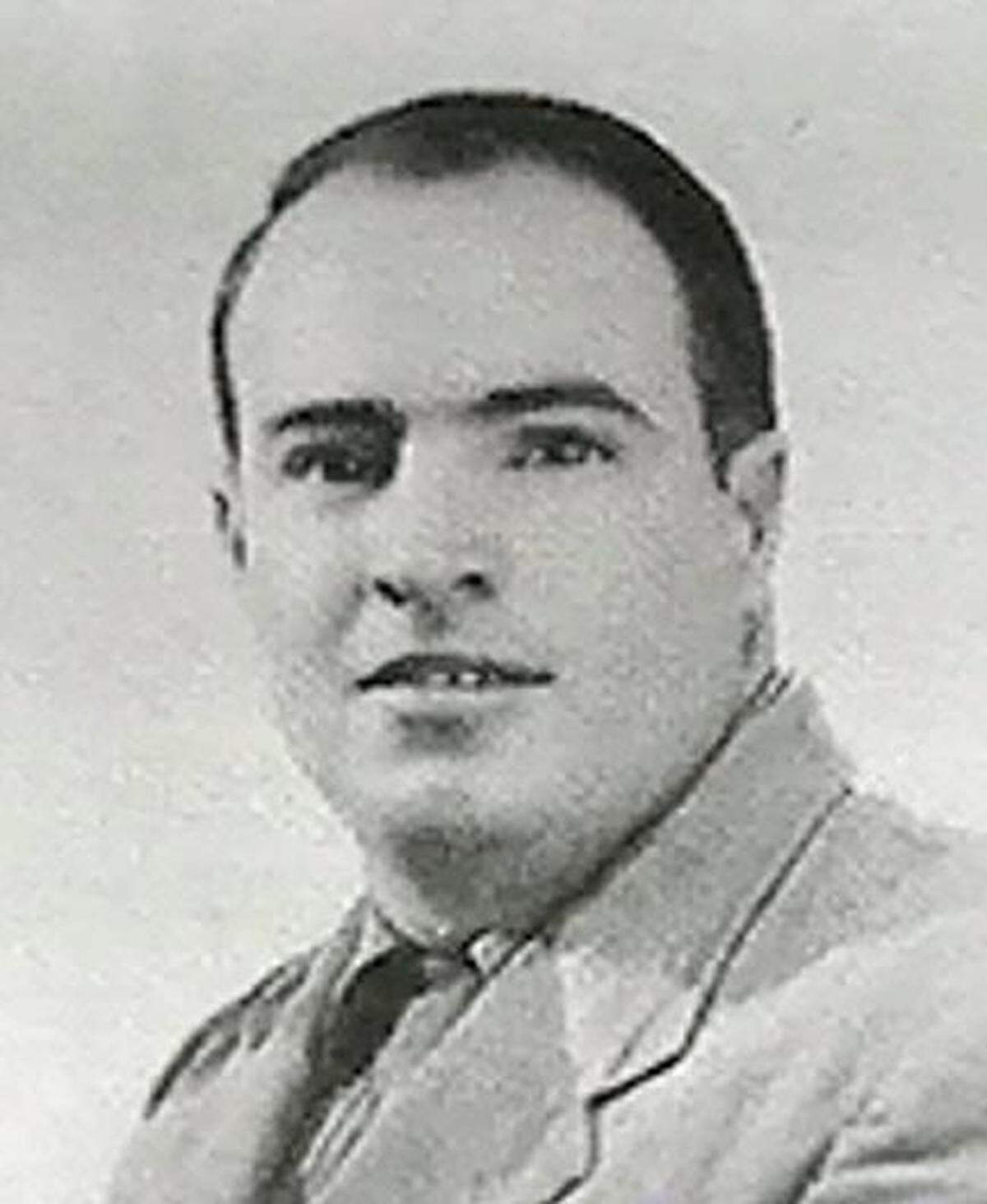 Bernard Blackwell