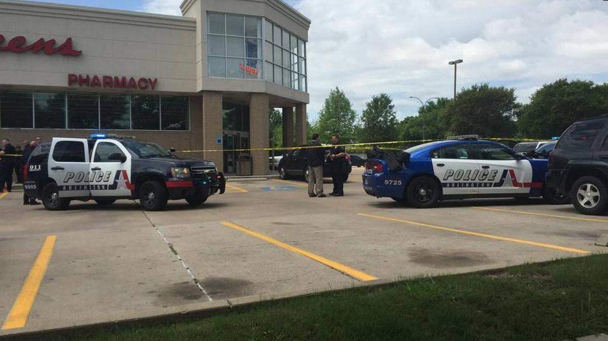 RYAN OSBORNE/STAR-TELEGRAM 
 Anthony 'TJ' Antell was fatally shot after confronting another man who police say shot a woman outside the Walgreens in Arlington, Texas. Antell was a former chef at Jia in the Beau Rivage Resort & Casino.