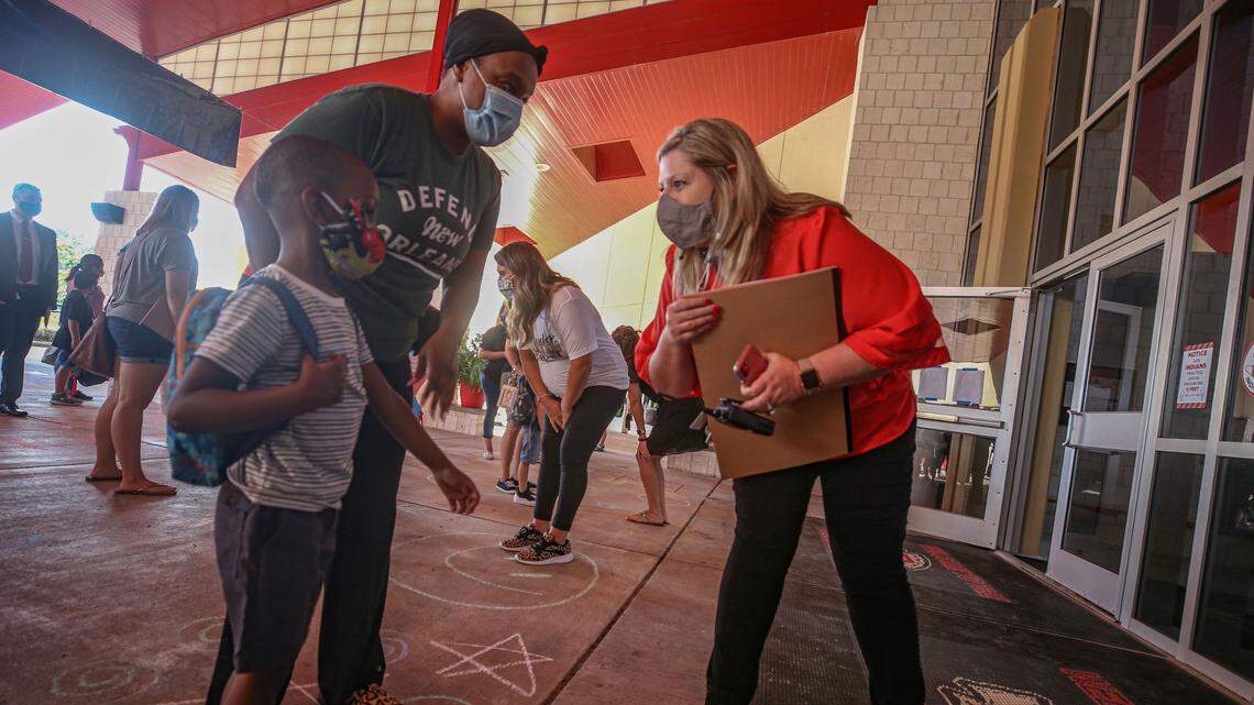 How much do teachers make on the MS Coast? Search for salaries by school district.