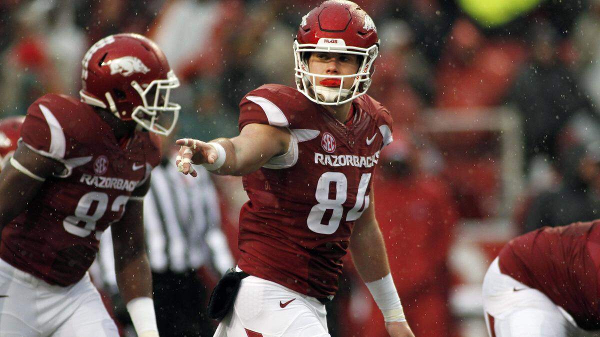 SAMANTHA BAKER/ASSOCIATED PRESS 
 Arkansas' Hunter Henry (84) is considered a second-round pick.