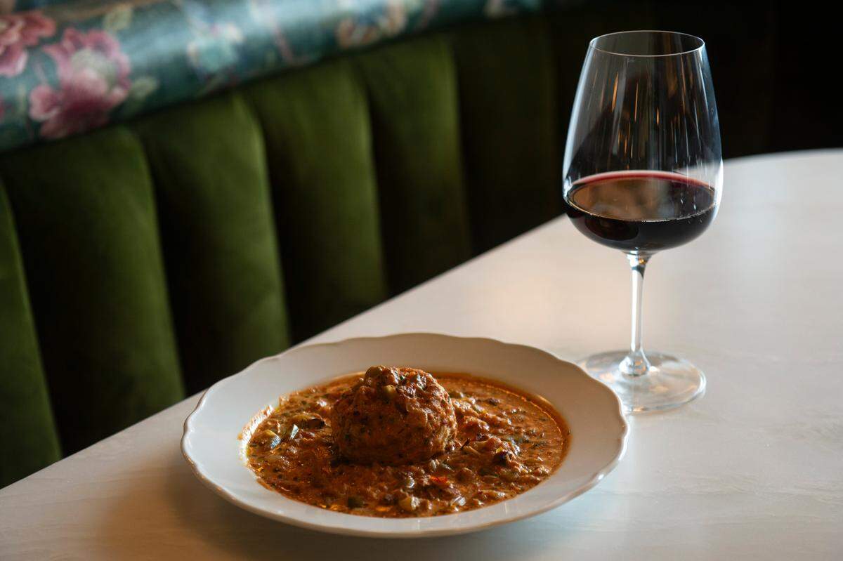 Among the dishes at Coraline’s seafood restaurant are seafood gumbo, oyster bisque, turtle soup and a variety of salads and hot and cold appetizers.