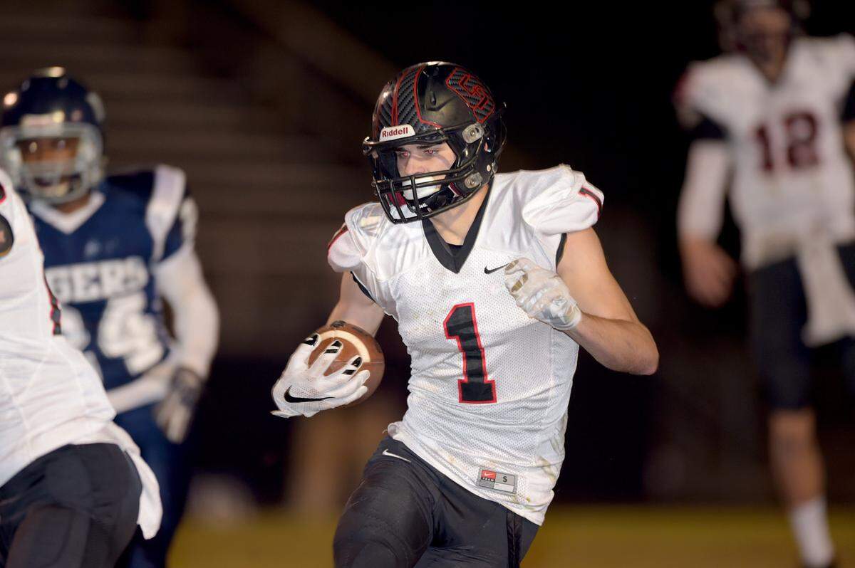 GLENN ANDREWS/SPECIAL TO THE SUN HERALD  St. Stanislaus receiver Owen Betz (1) has been a consistent deep threat for the Rockachaws.