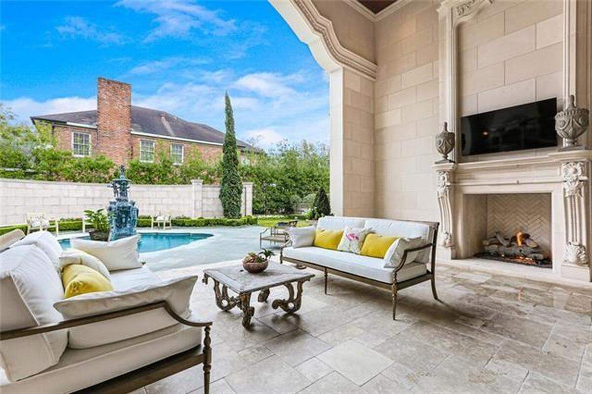 There’s also plenty of room to entertain guests in the outdoor kitchen and patio.