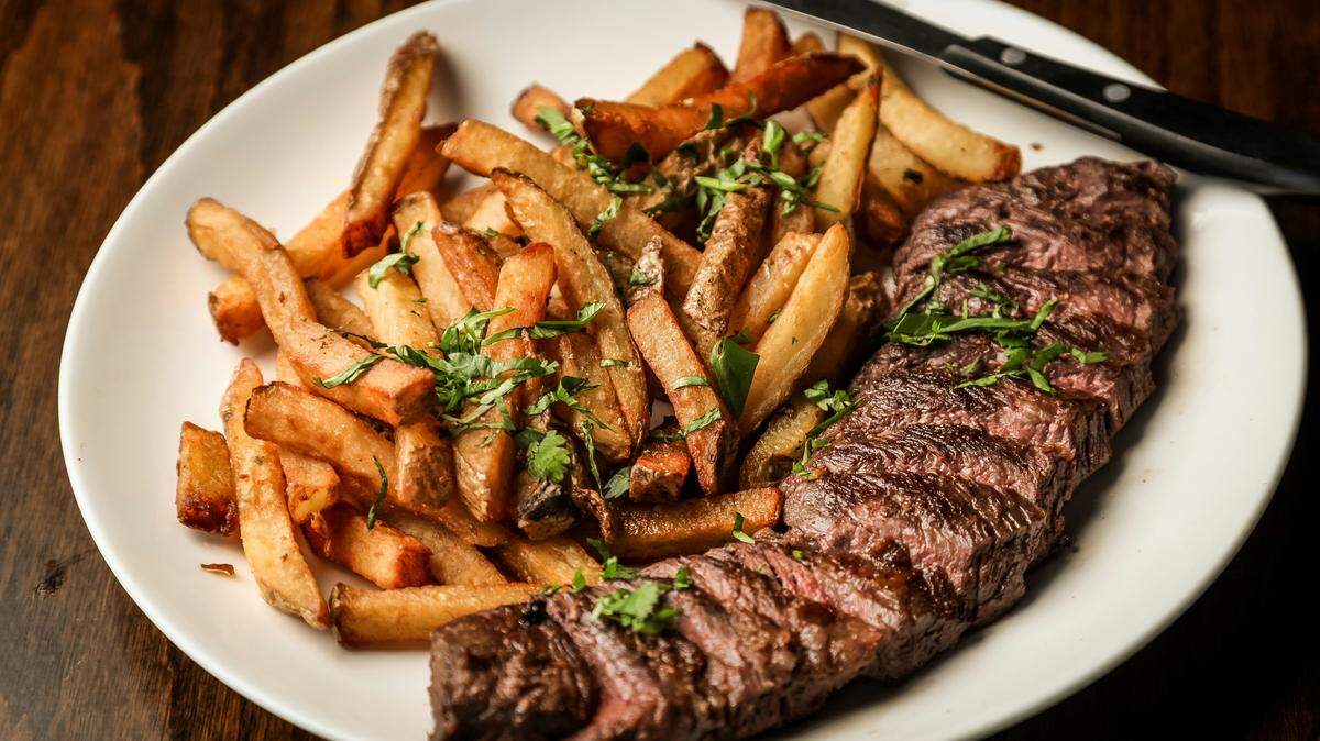 The top places for steak across Mississippi are celebrated for their Southern hospitality and delicious flavors, according to a Yelp ranking.
