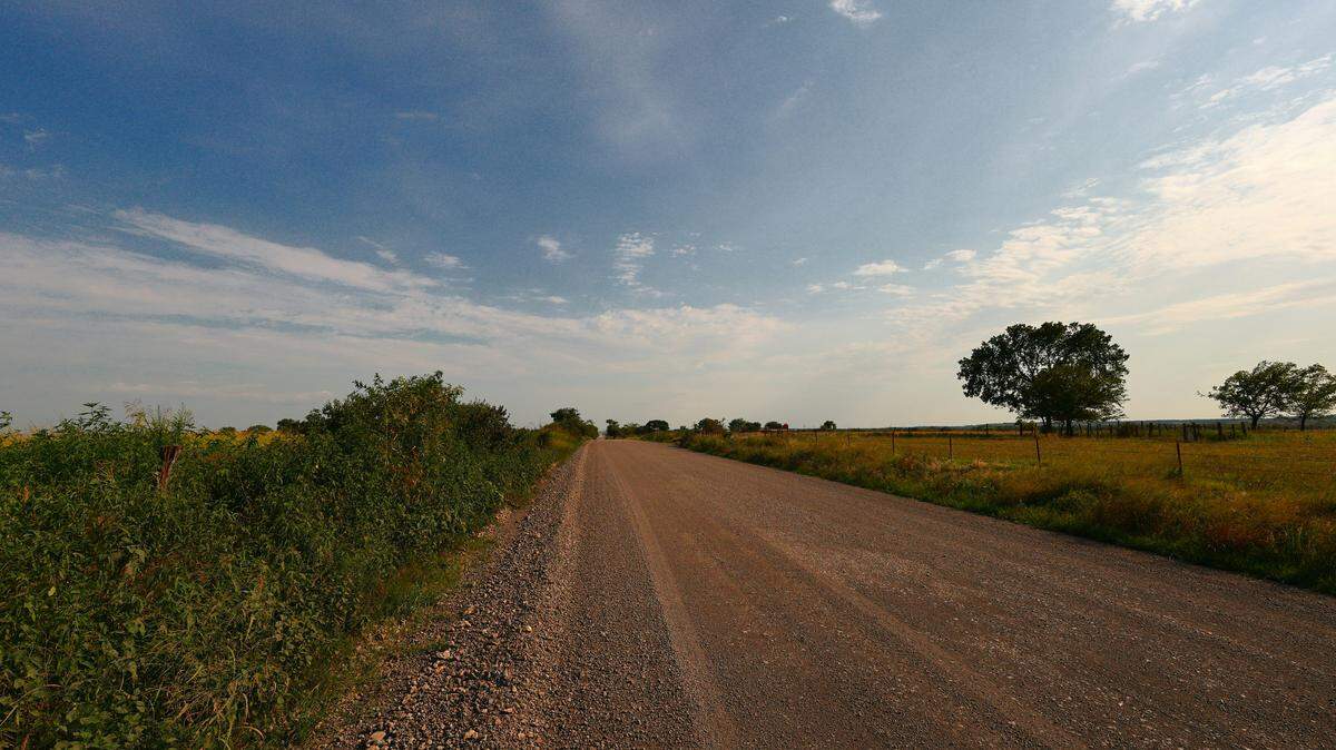 Three of the nation’s best gravel roads are in Mississippi, according to a recent survey.