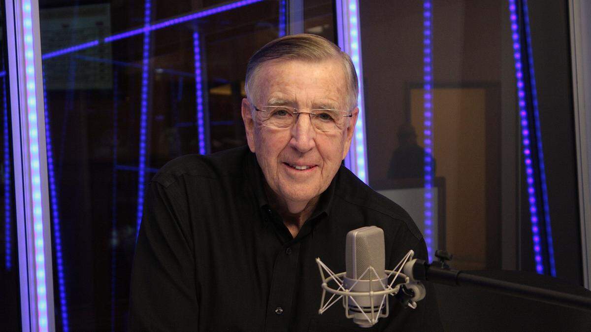 Brent Musburger is the managing editor of VSiN.