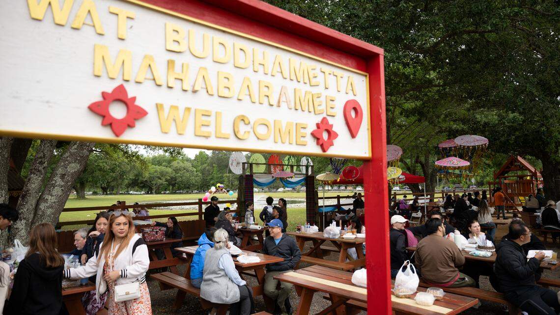 Hundreds gather at Gautier’s Buddhist temple for annual Songkran festival