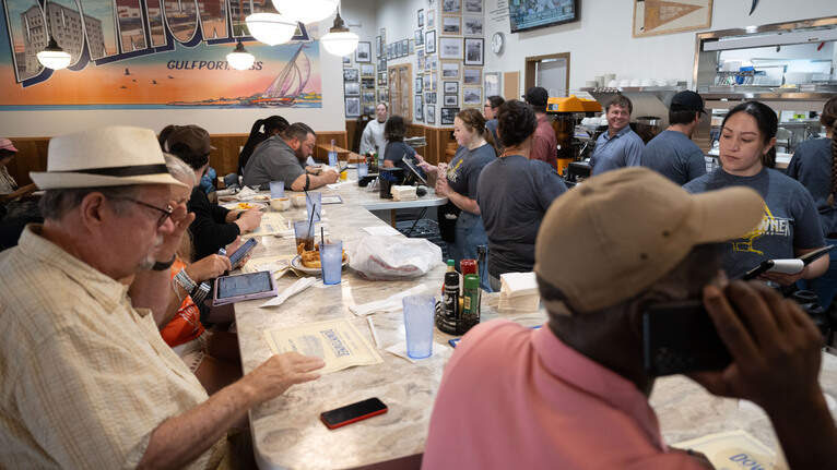 South MS restaurant ‘that’s been missed for years and years’ is open for business