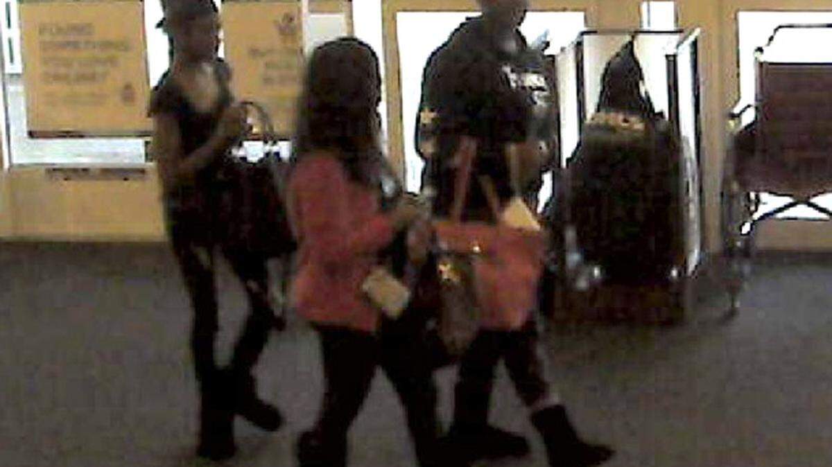PHOTO COURTESY OF D'IBERVILLE POLICE DEPARTMENT Surveillance cameras at Kohl's captured images of three women accused of shoplifting Friday, Jan. 15, 2016. Two of the women are also wanted on assault charges.